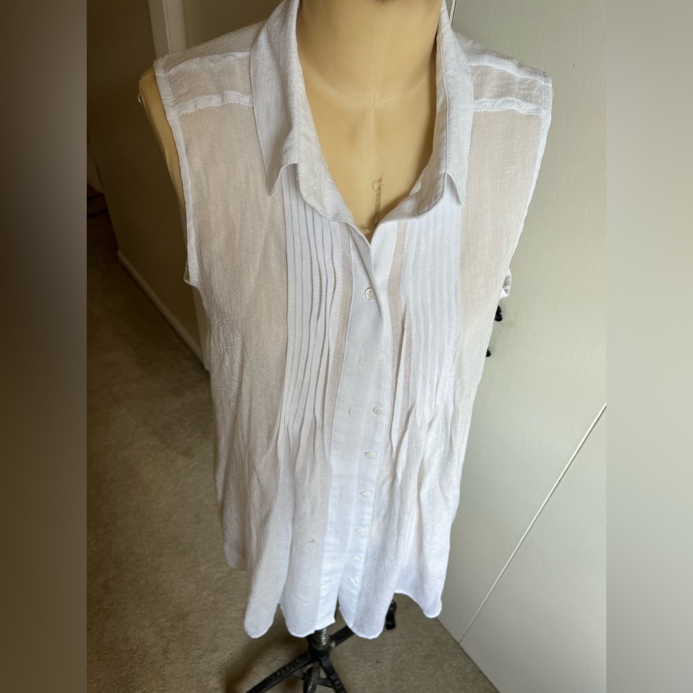 Flowy sleeveless tunic size L